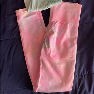 Curves and combat boots Tie Dye leggings